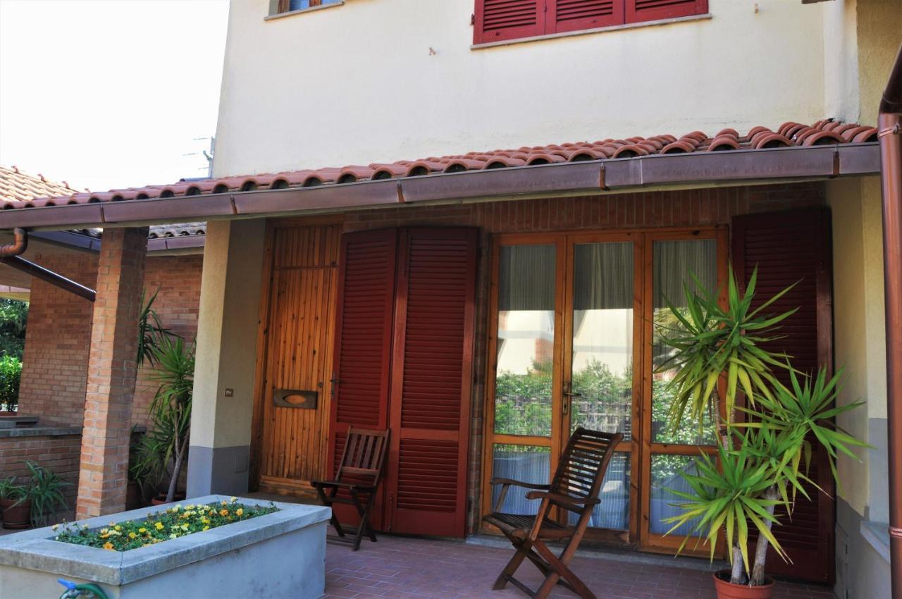 Casa Vacanze ボルゲリ エクステリア 写真